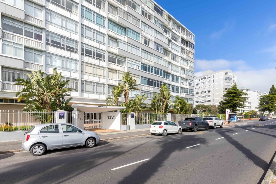 To Let 2 Bedroom Property for Rent in Sea Point Western Cape